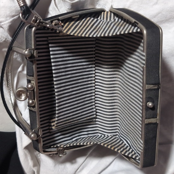 Small hand bag - Picture 2 of 3